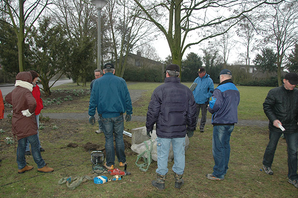 2012 - Elefant aufstellen